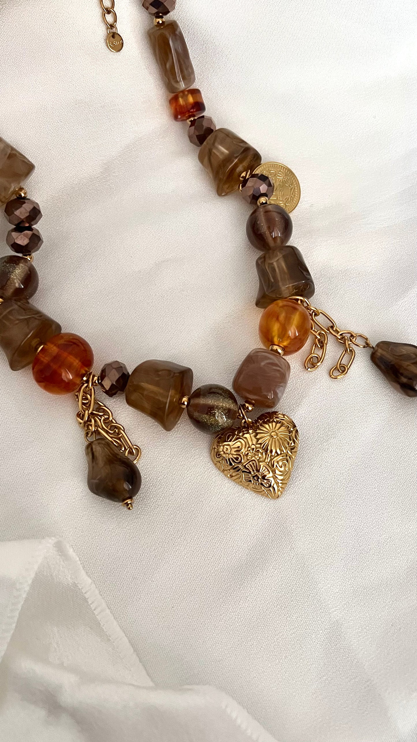 Necklace | Bold Brown bedels big dot