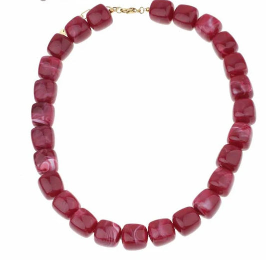 Necklace | Bold wine