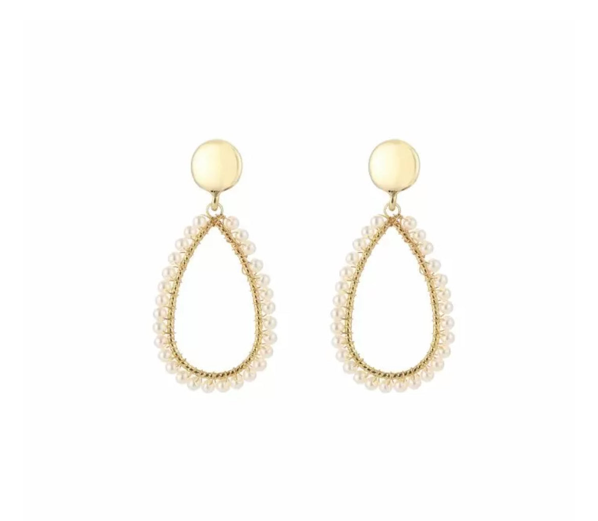 Earring |  Statement oval pearl