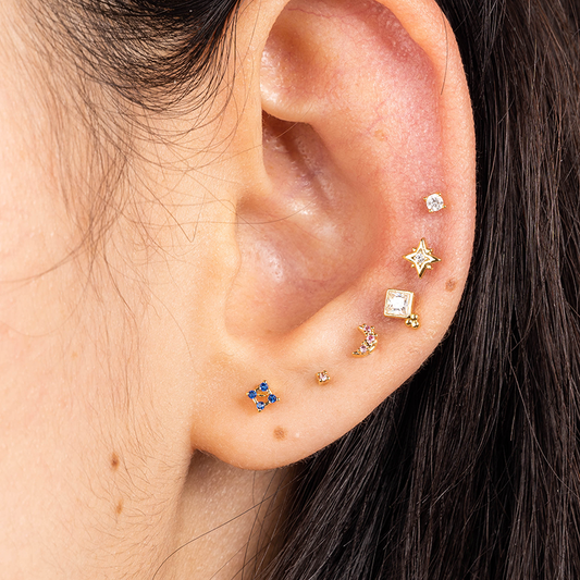 Earring | Tiny dot black