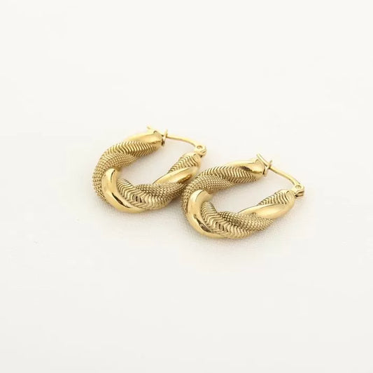 Earring | Oval hoop